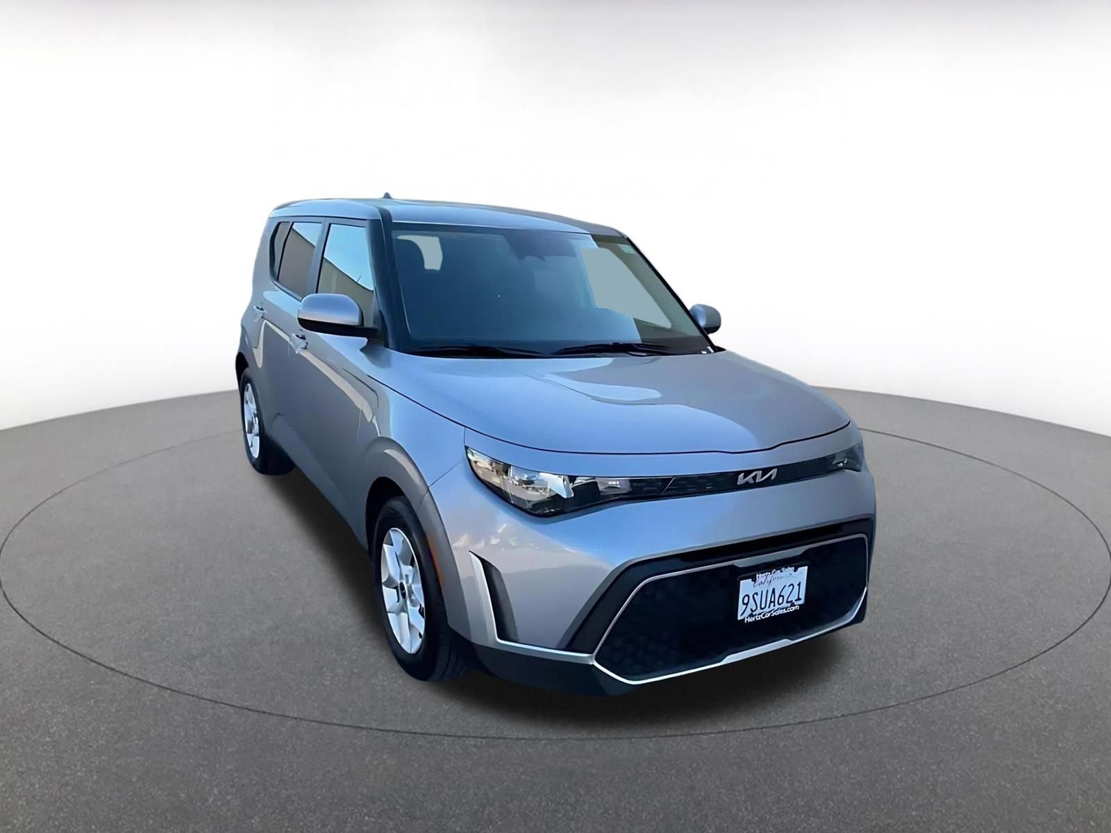 Used 2025 Kia Soul LX w/ LX Technology Package image 3