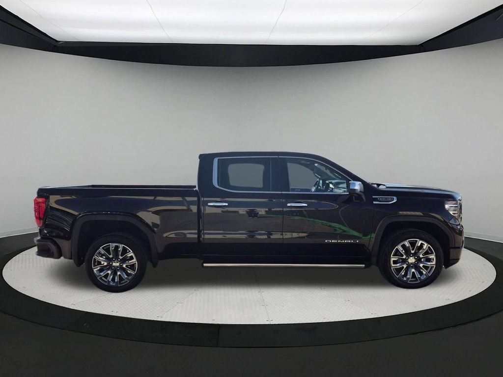 Used 2023 GMC Sierra 1500 Denali w/ Denali Reserve Package AWD/4WD image 6