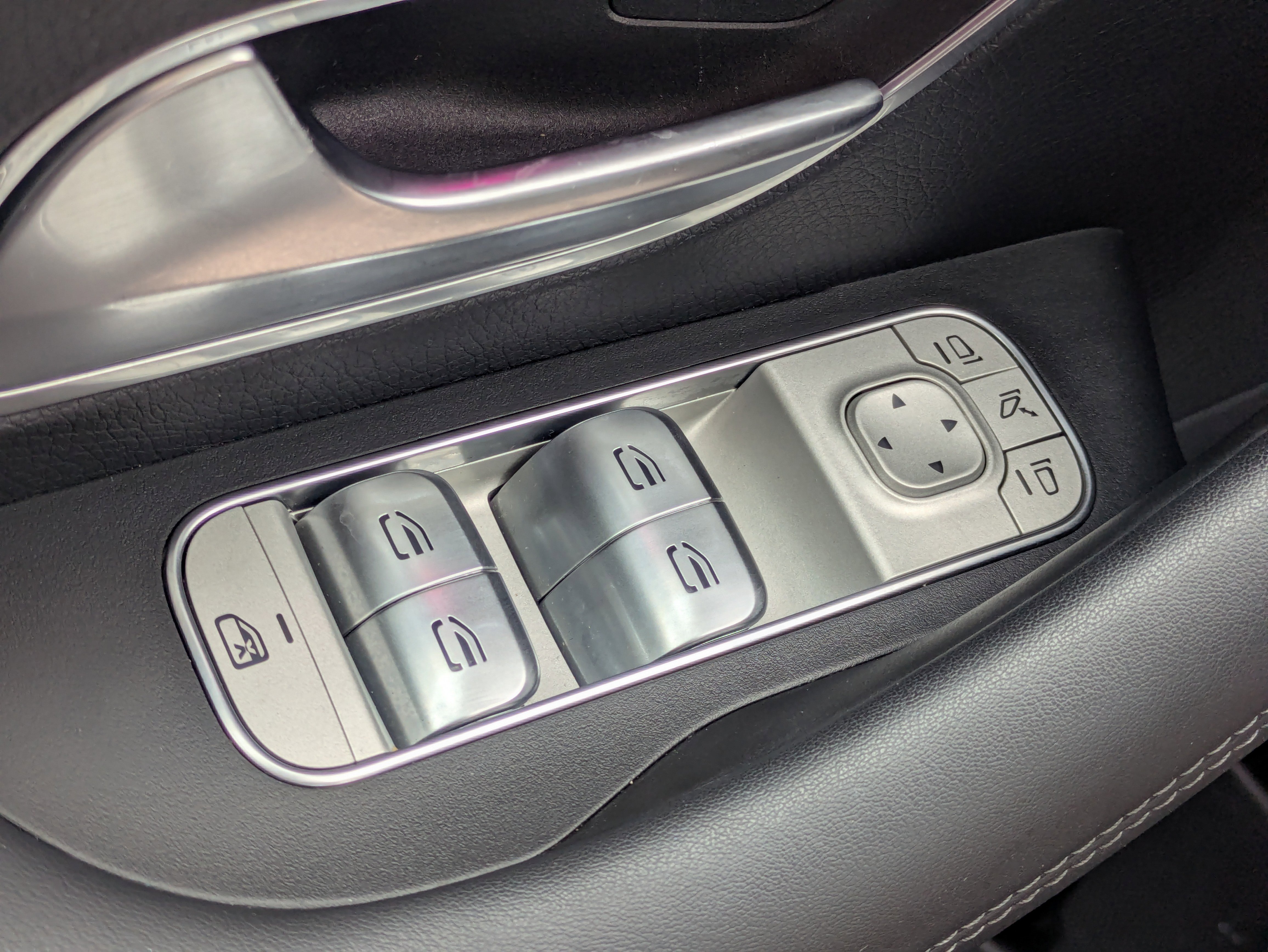 Used 2023 Mercedes-Benz GLE 450 4MATIC image 24