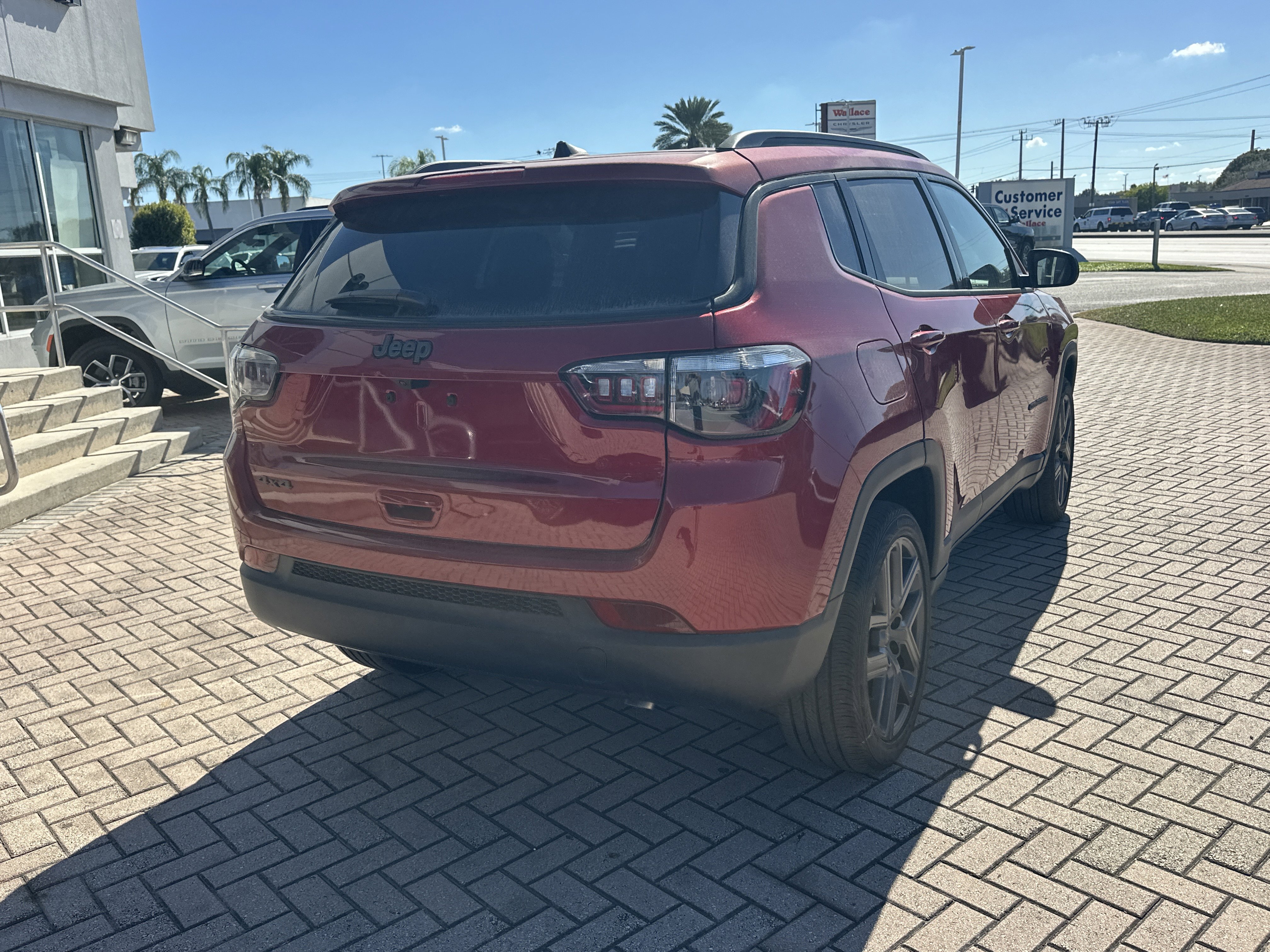New 2026 Jeep Compass Latitude image 3