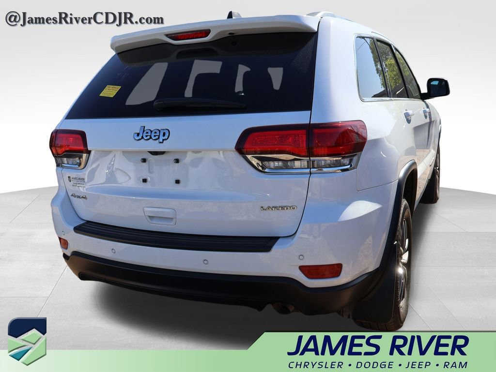 Used 2020 Jeep Grand Cherokee Laredo w/ 18" Wheel & 8.4" Radio Group image 15