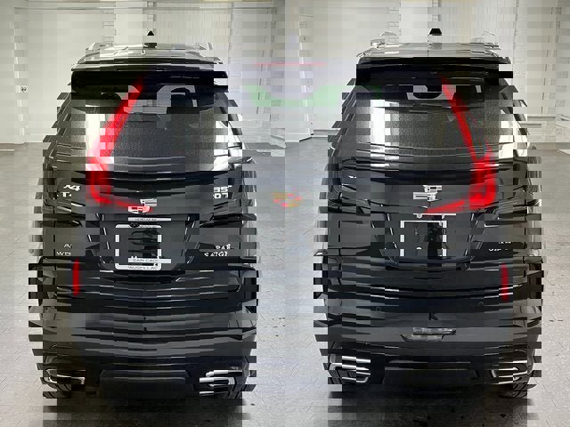 New 2025 Cadillac XT4 Premium Luxury w/ Cold Weather Package image 5