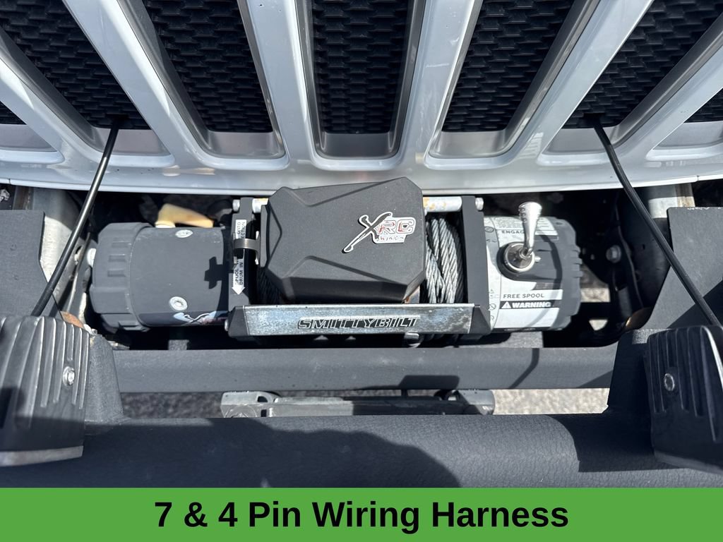 Used 2018 Jeep Wrangler Unlimited Sahara w/ LED Lighting Group AWD/4WD image 29