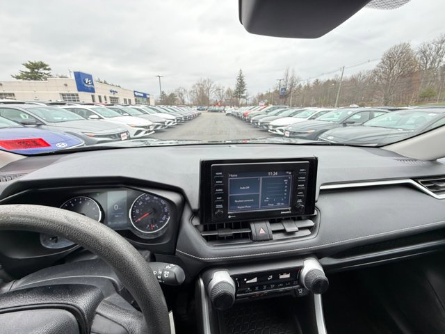 Used 2020 Toyota RAV4 LE image 34