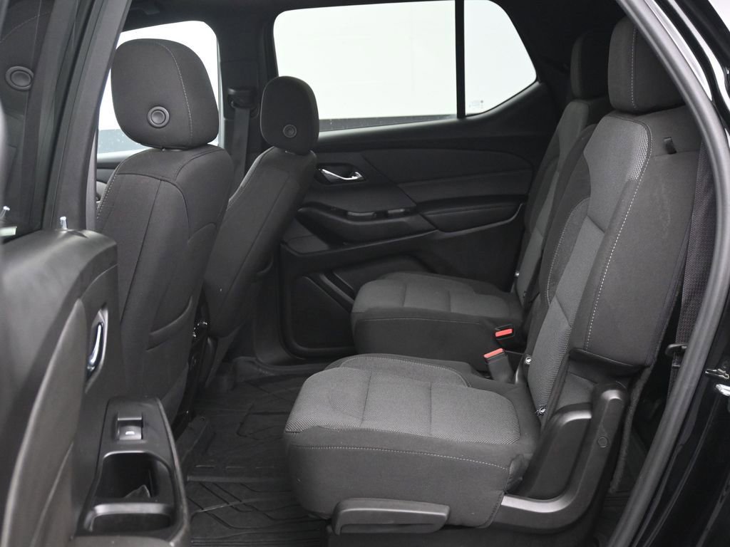 Used 2023 Chevrolet Traverse LT w/ LPO, Floor Liner Package image 15