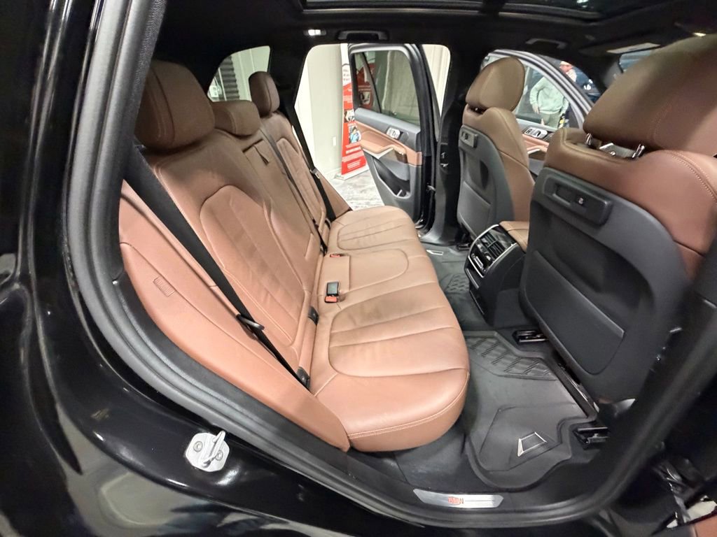 Used 2019 BMW X5 xDrive40i w/ Convenience Package image 48