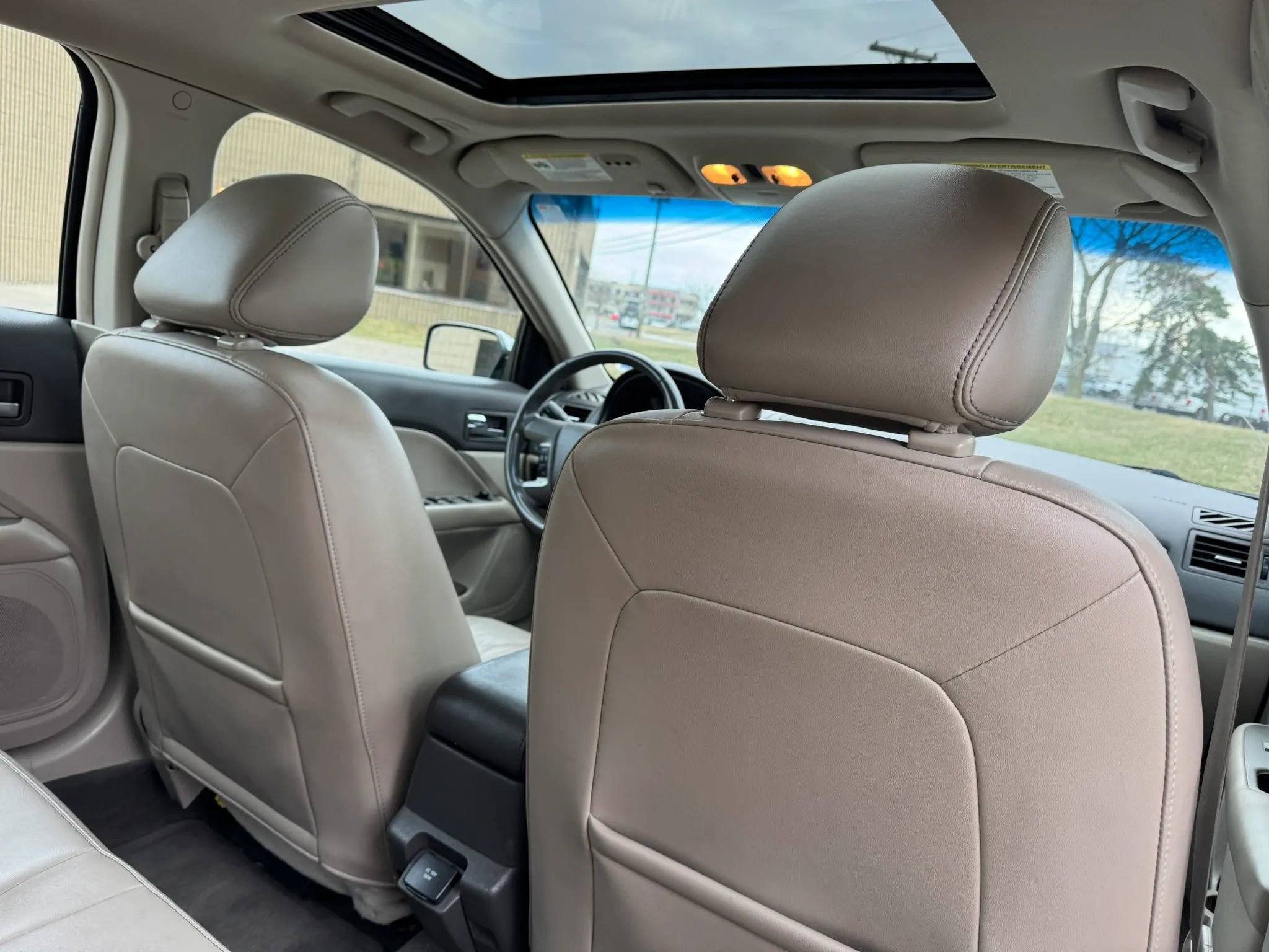 Used 2011 Ford Fusion Hybrid w/ 502A Rapid Spec Order Code image 32