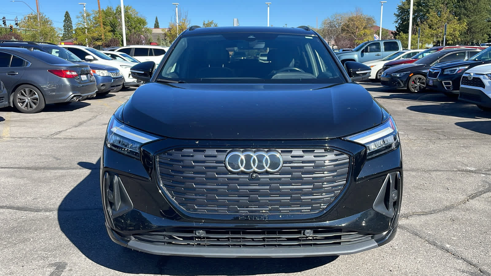 Used 2023 Audi Q4 e-tron Premium AWD/4WD image 2