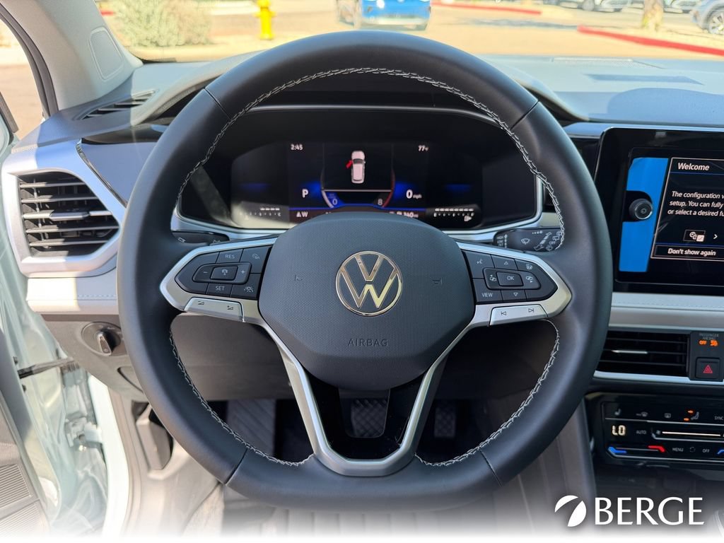 New 2026 Volkswagen Taos SE FWD image 21
