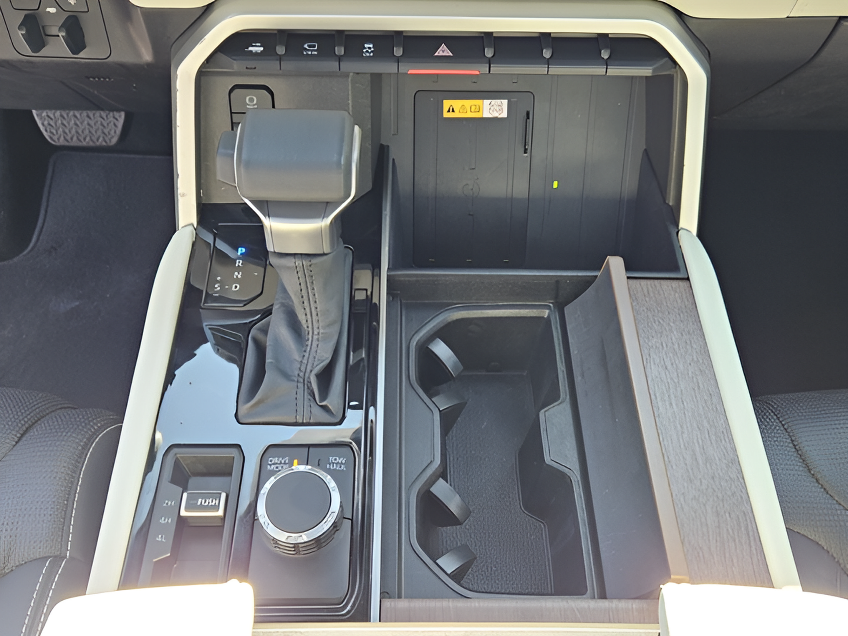 Used 2024 Toyota Tundra Capstone AWD/4WD image 18