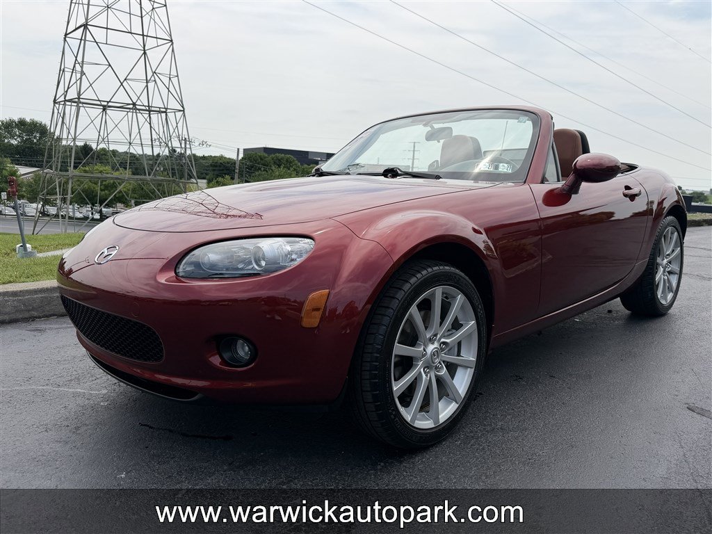 Used 2008 MAZDA MX-5 Miata Grand Touring RWD image 5
