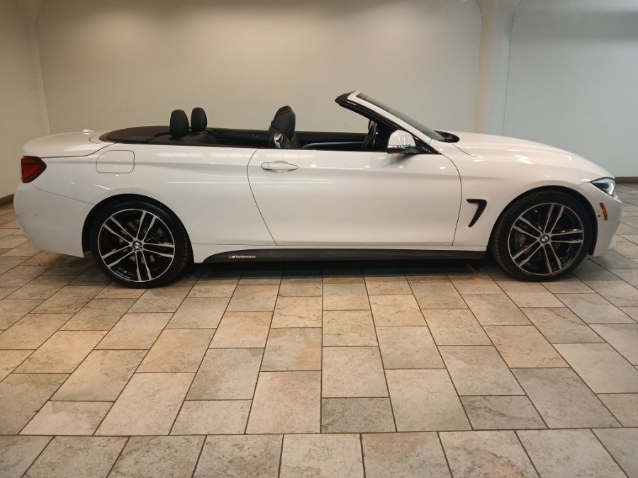 Used 2020 BMW 440i xDrive Convertible w/ M Sport Package image 2