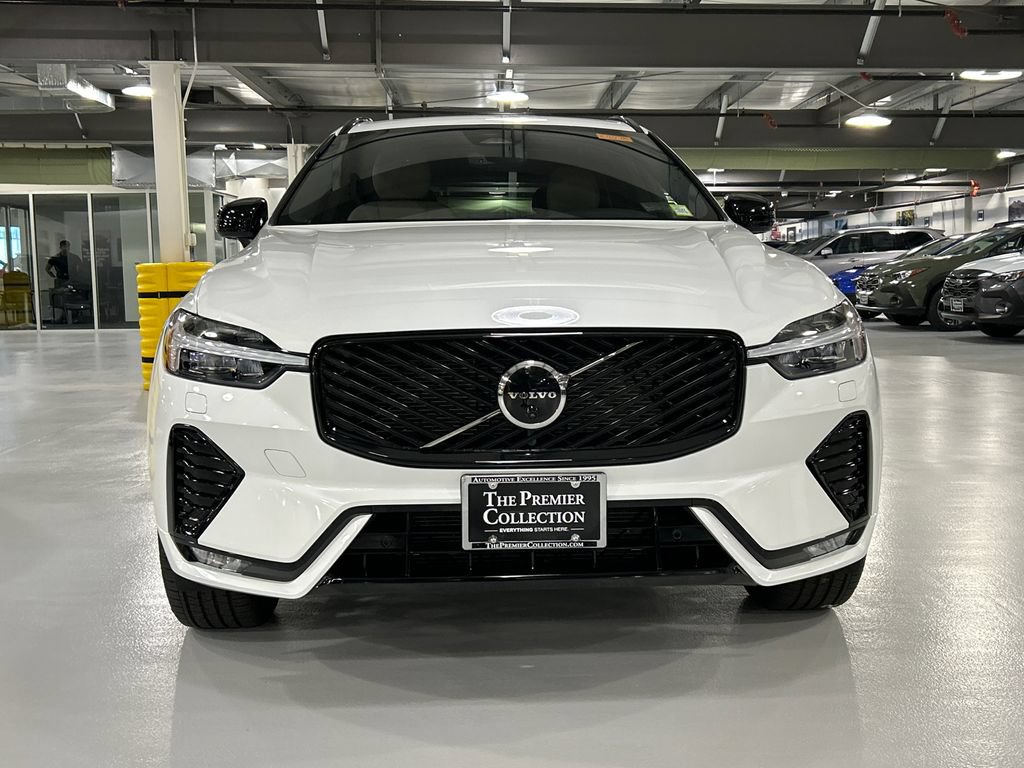 Used 2026 Volvo XC60 B5 Plus w/ Protection Package Premier AWD/4WD image 6