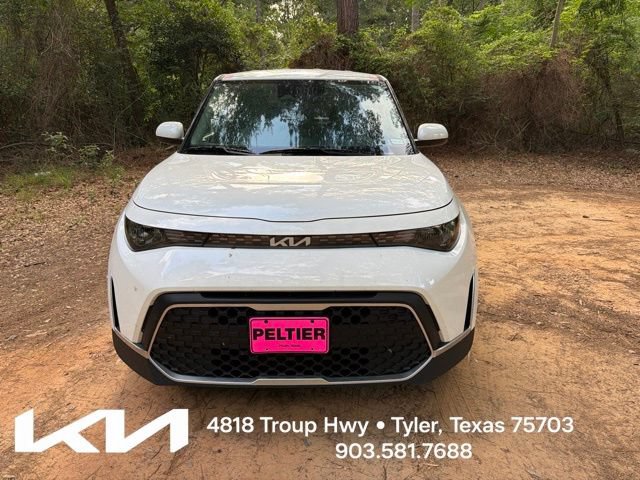 Certified 2024 Kia Soul LX w/ Option Group 015 FWD image 2