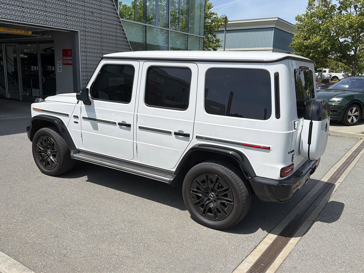 Used 2025 Mercedes-Benz G 580 w/ EQ Technology image 7