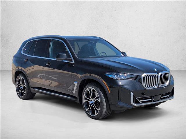 New 2026 BMW X5 xDrive50e image 7