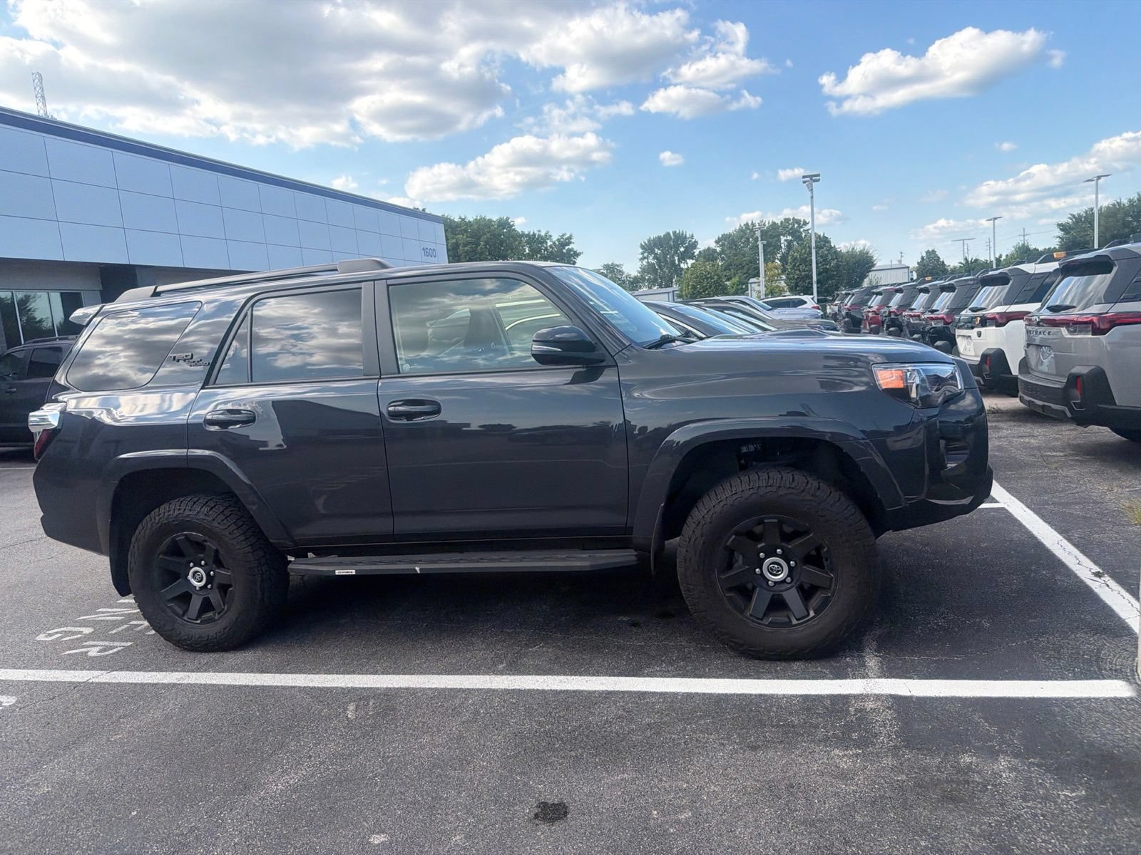 Used 2024 Toyota 4Runner TRD Off-Road Premium w/ Moonroof Package AWD/4WD image 9