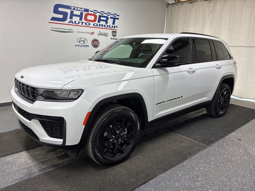 New 2026 Jeep Grand Cherokee Altitude