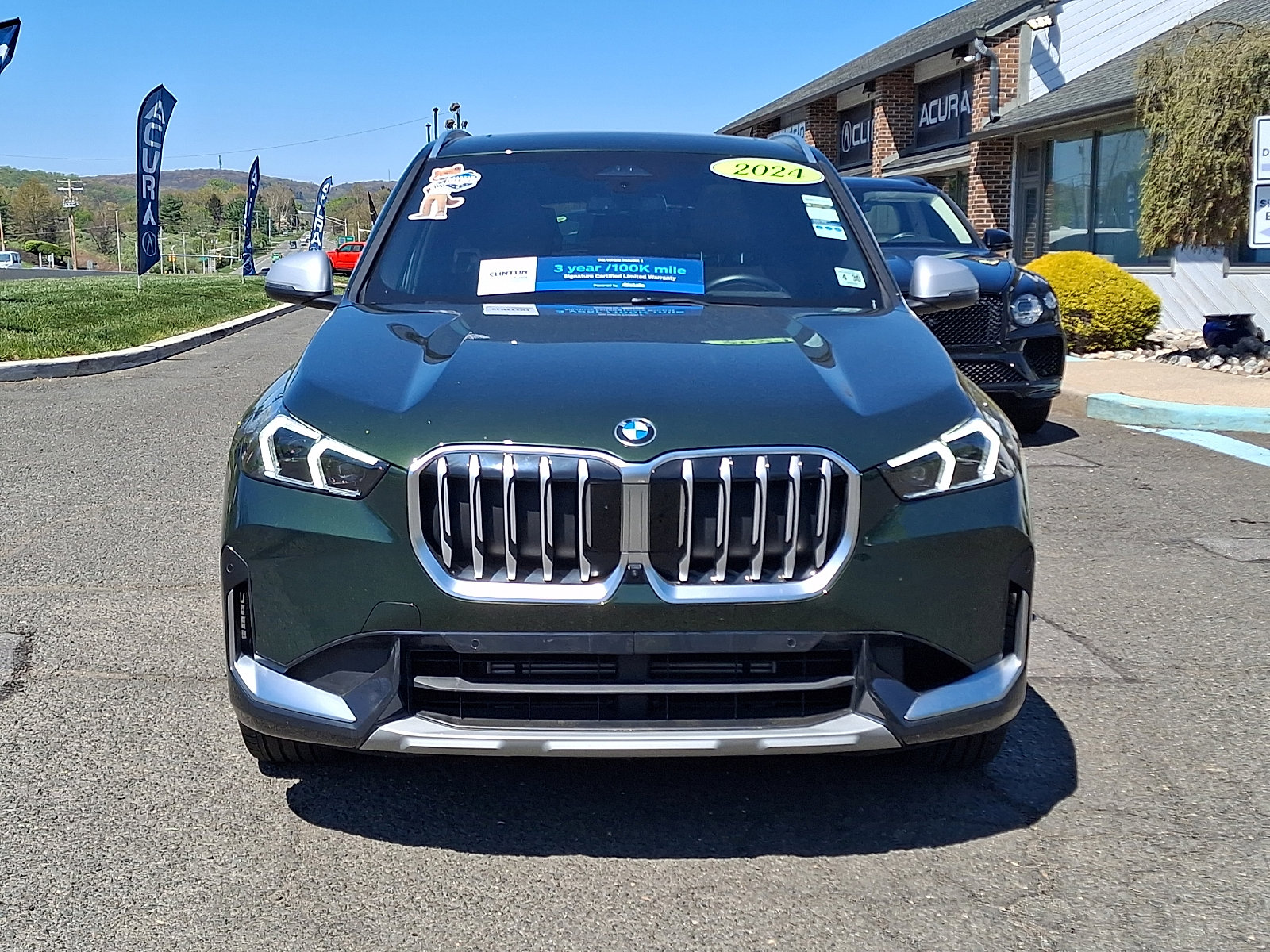 Used 2024 BMW X1 xDrive28i w/ Premium Package AWD/4WD image 2