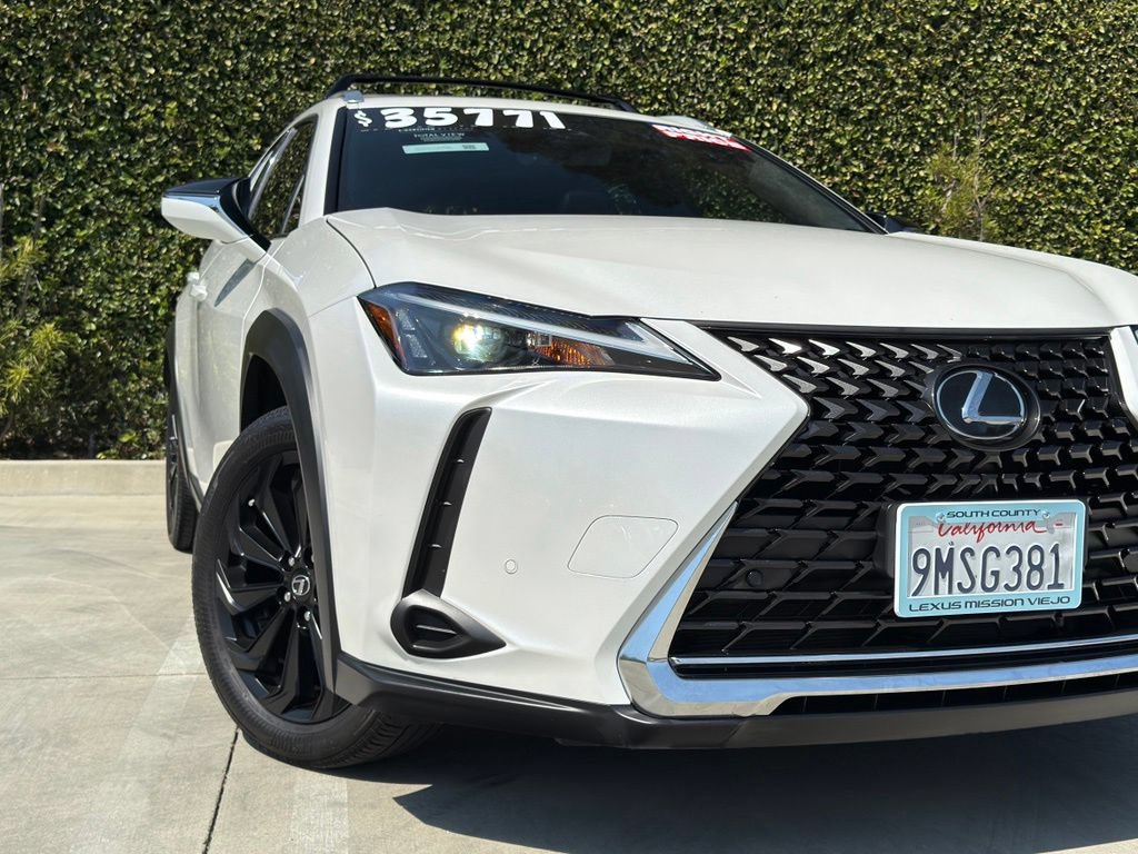 Certified 2024 Lexus UX 250h FWD image 7
