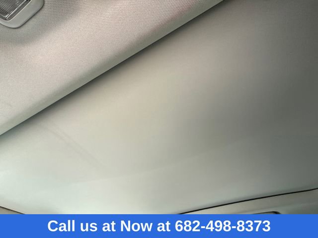 Used 2022 Ford Escape SE w/ SE Sport Appearance Package image 16