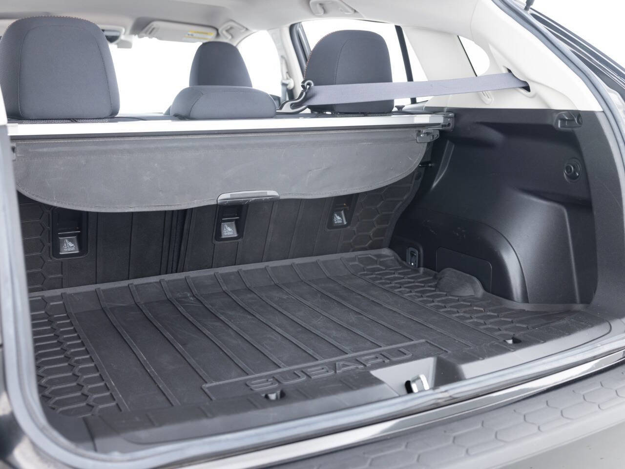 Used 2019 Subaru Crosstrek 2.0i Premium w/ Eyesight System image 39