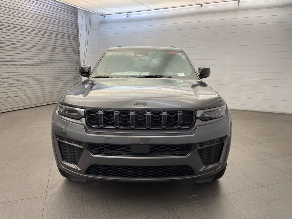 New 2026 Jeep Grand Cherokee Altitude image 6