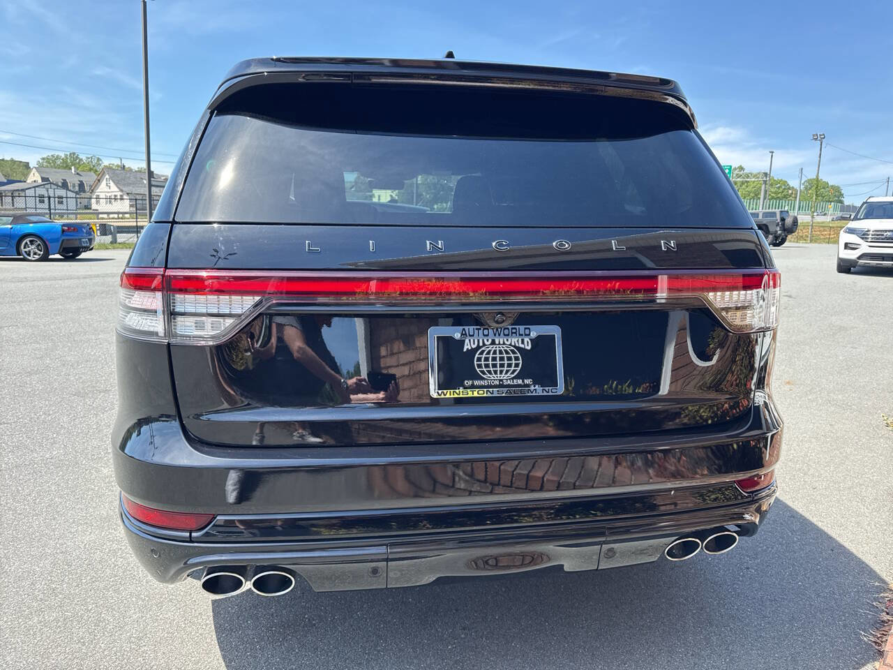 Used 2025 Lincoln Aviator Black Label w/ Jet Appearance Package AWD/4WD image 13