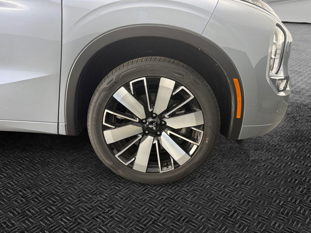 New 2026 Mitsubishi Outlander SEL AWD/4WD image 11