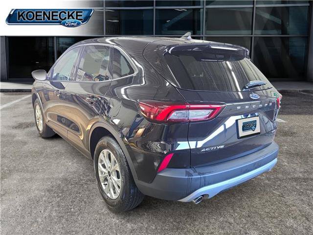 New 2026 Ford Escape Active w/ Cold Weather Package AWD/4WD image 3