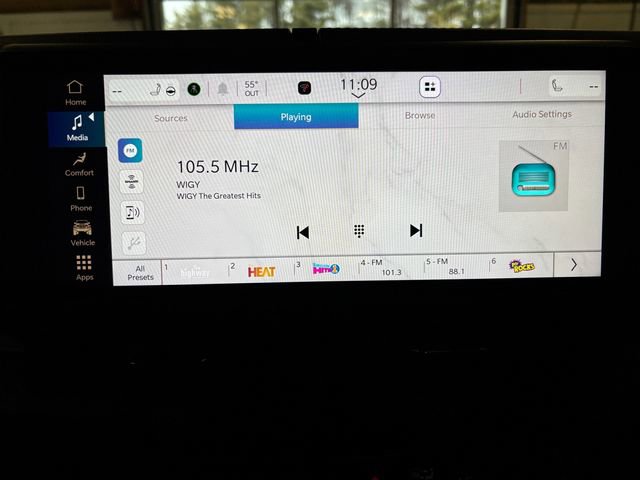 Used 2024 Jeep Wrangler Unlimited Rubicon w/ Convenience Group image 19