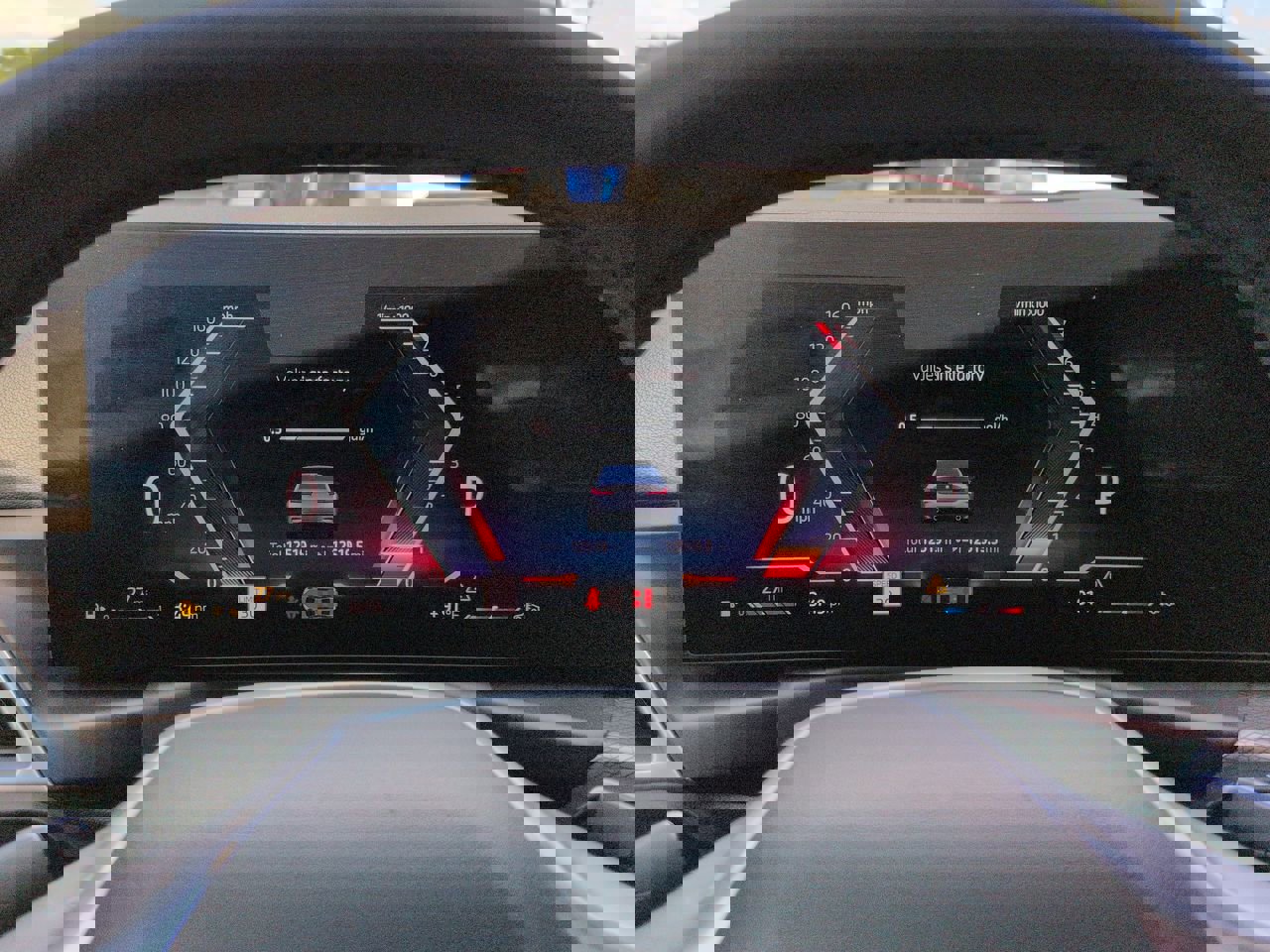 Used 2026 BMW 330i xDrive Sedan AWD/4WD image 29