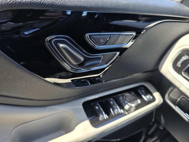 New 2026 Lincoln Aviator 2WD image 12