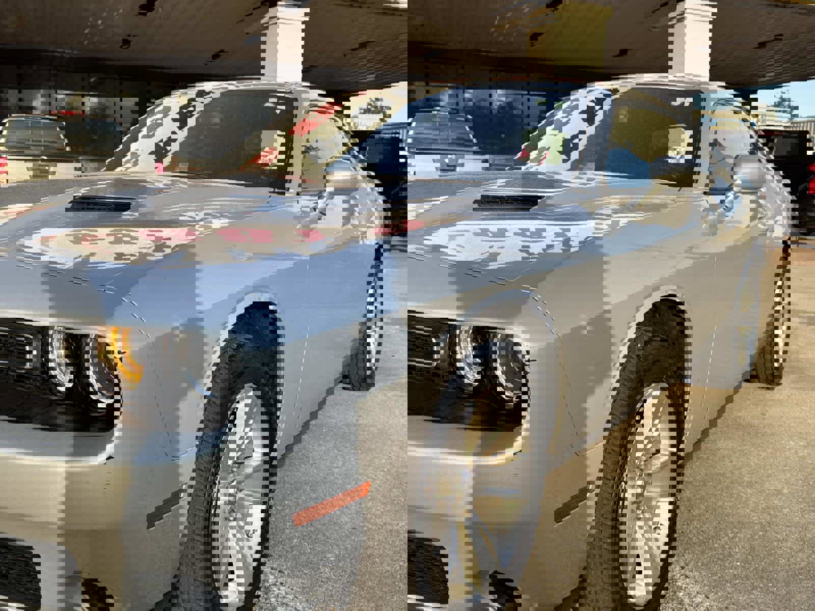 Used 2023 Dodge Challenger SXT image 5