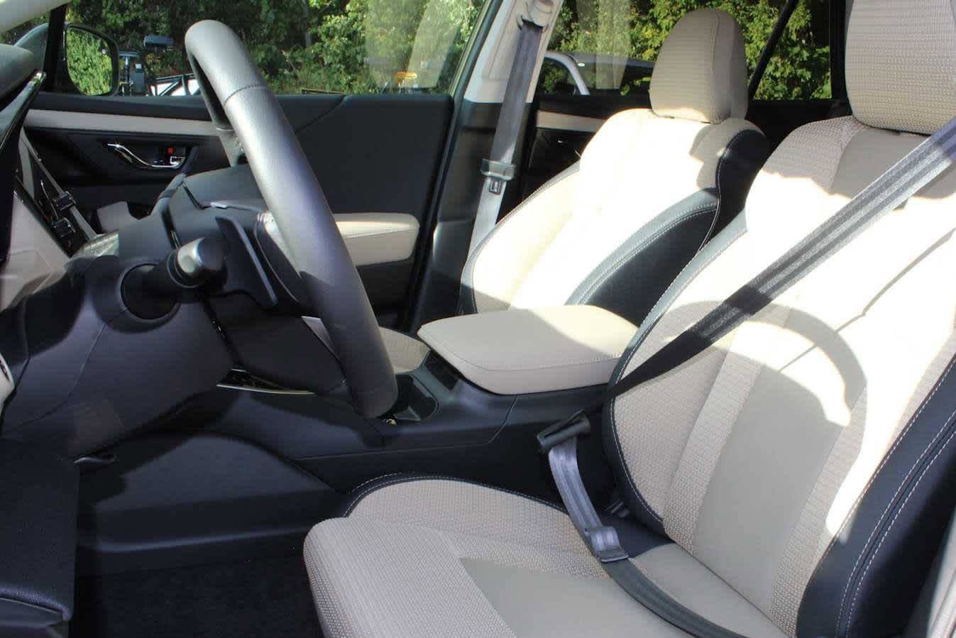 Used 2025 Subaru Outback Premium image 19