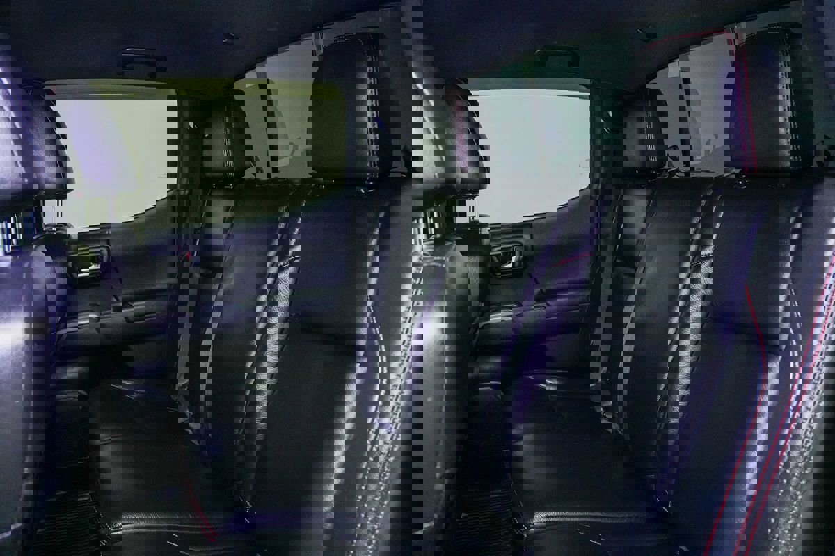 Used 2018 Toyota Tacoma TRD Sport w/ Technology Package image 24