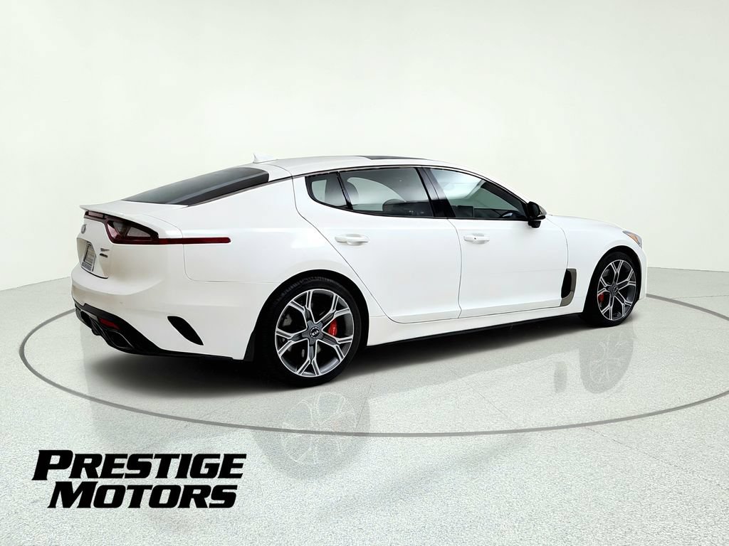 Used 2021 Kia Stinger GT2 image 8