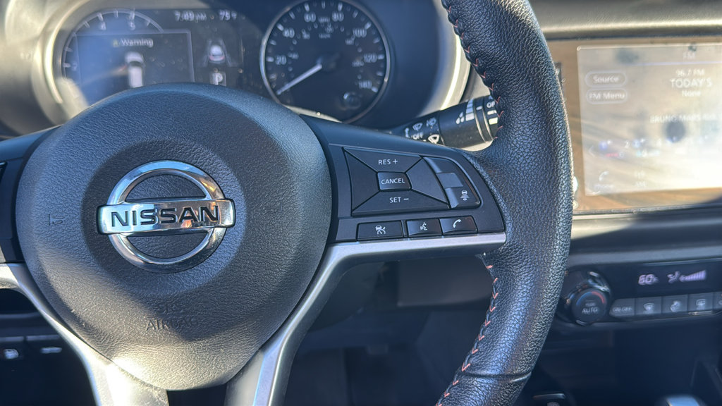 Used 2021 Nissan Kicks SR FWD image 19