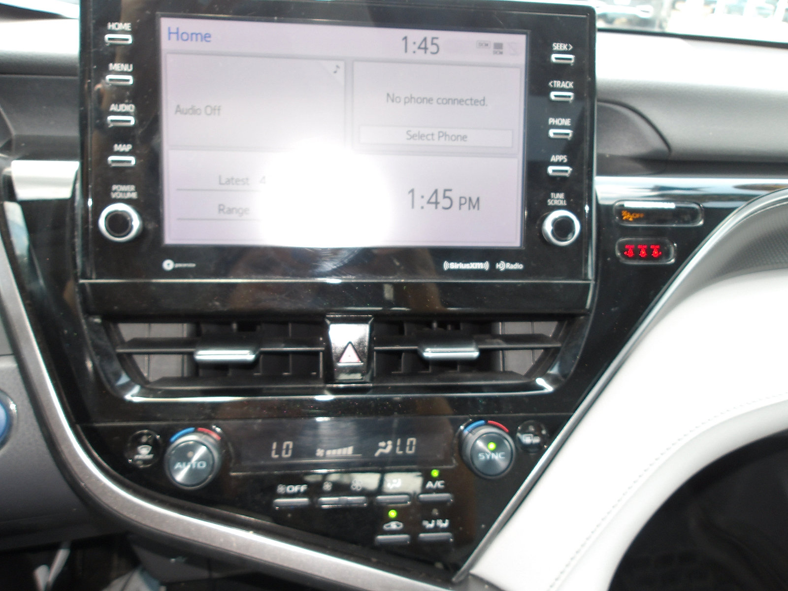 Used 2023 Toyota Camry XSE w/ Cold Weather Package FWD image 18