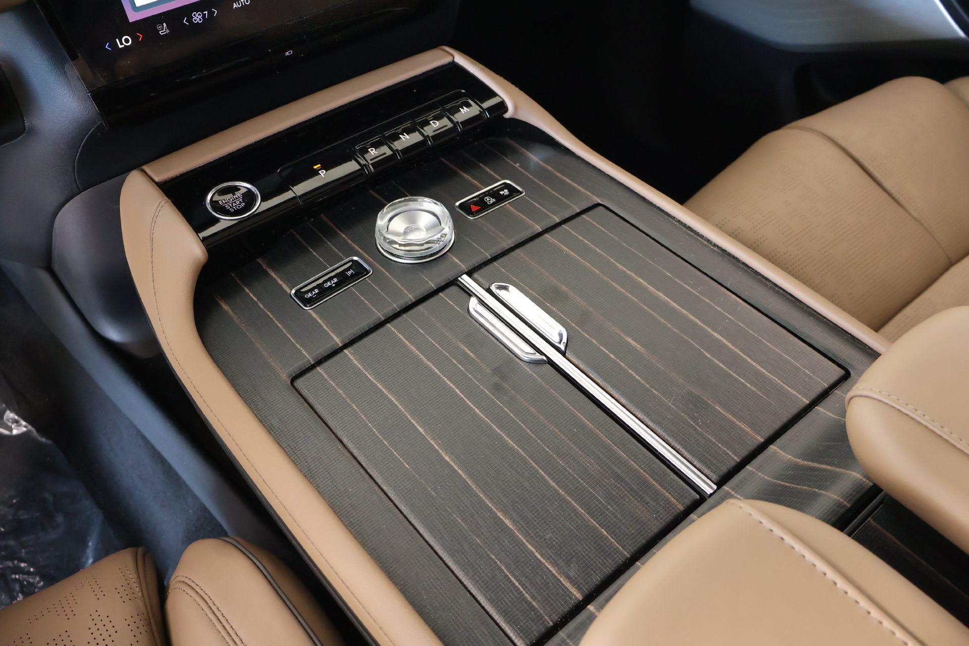 New 2027 Lincoln Navigator L Black Label AWD/4WD image 8