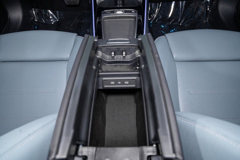 New 2026 Mercedes-Benz GLB 250 4MATIC image 23