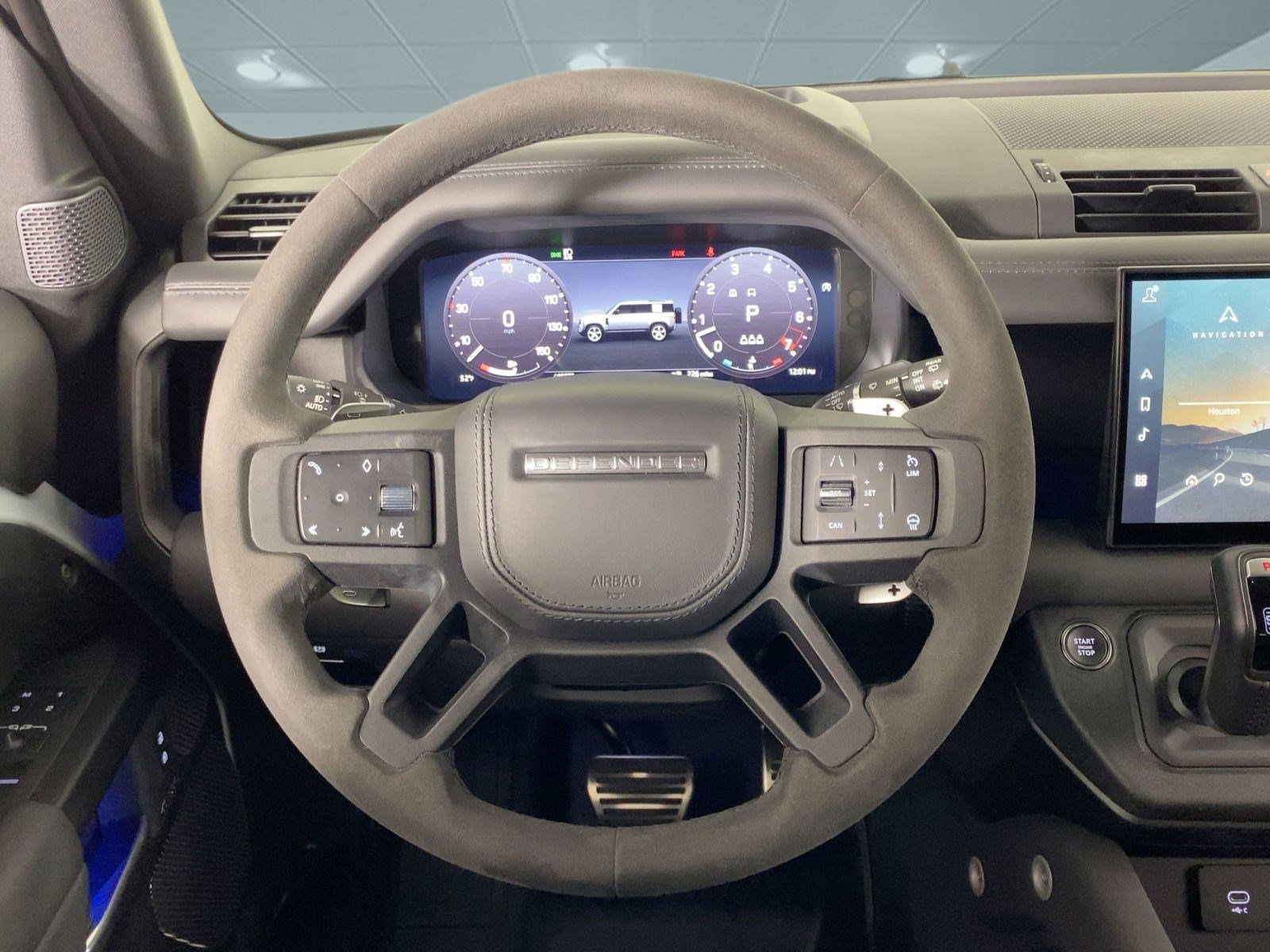 Used 2023 Land Rover Defender 110 V8 image 14