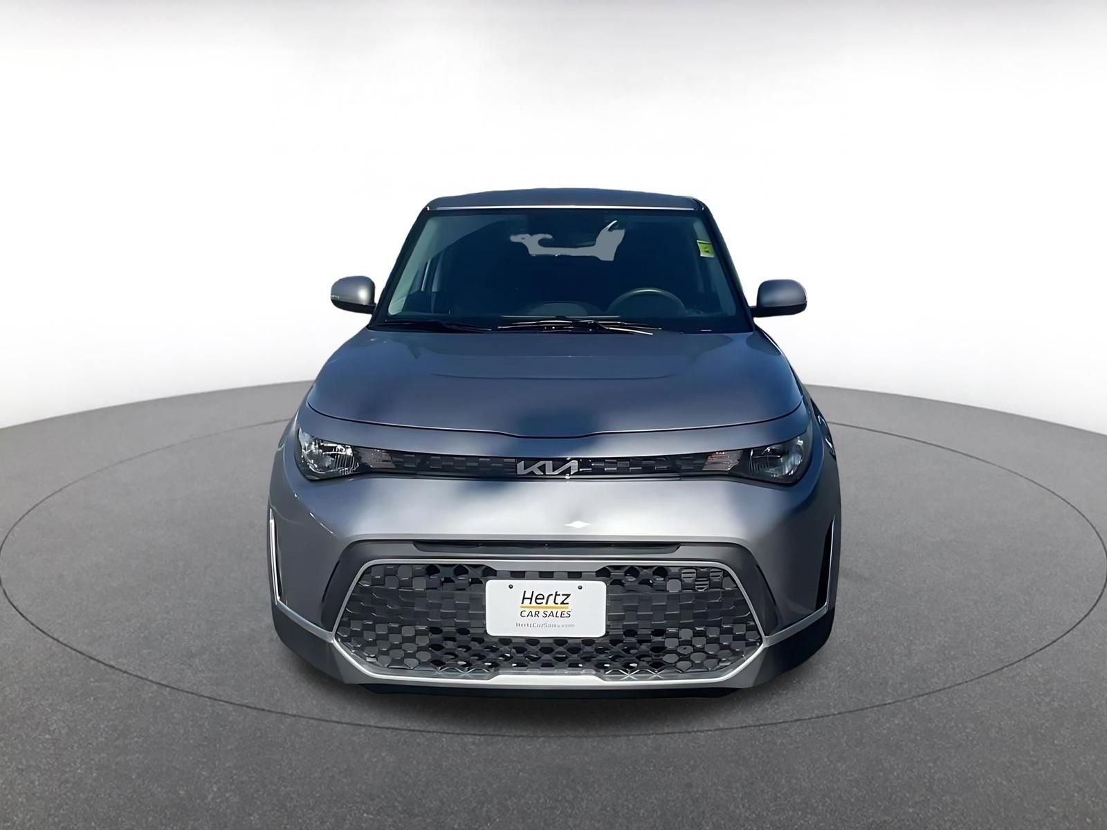 Used 2025 Kia Soul LX w/ LX Technology Package FWD image 4