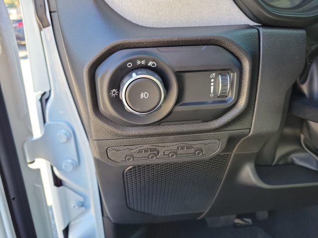 Used 2025 Jeep Wrangler Sport image 12