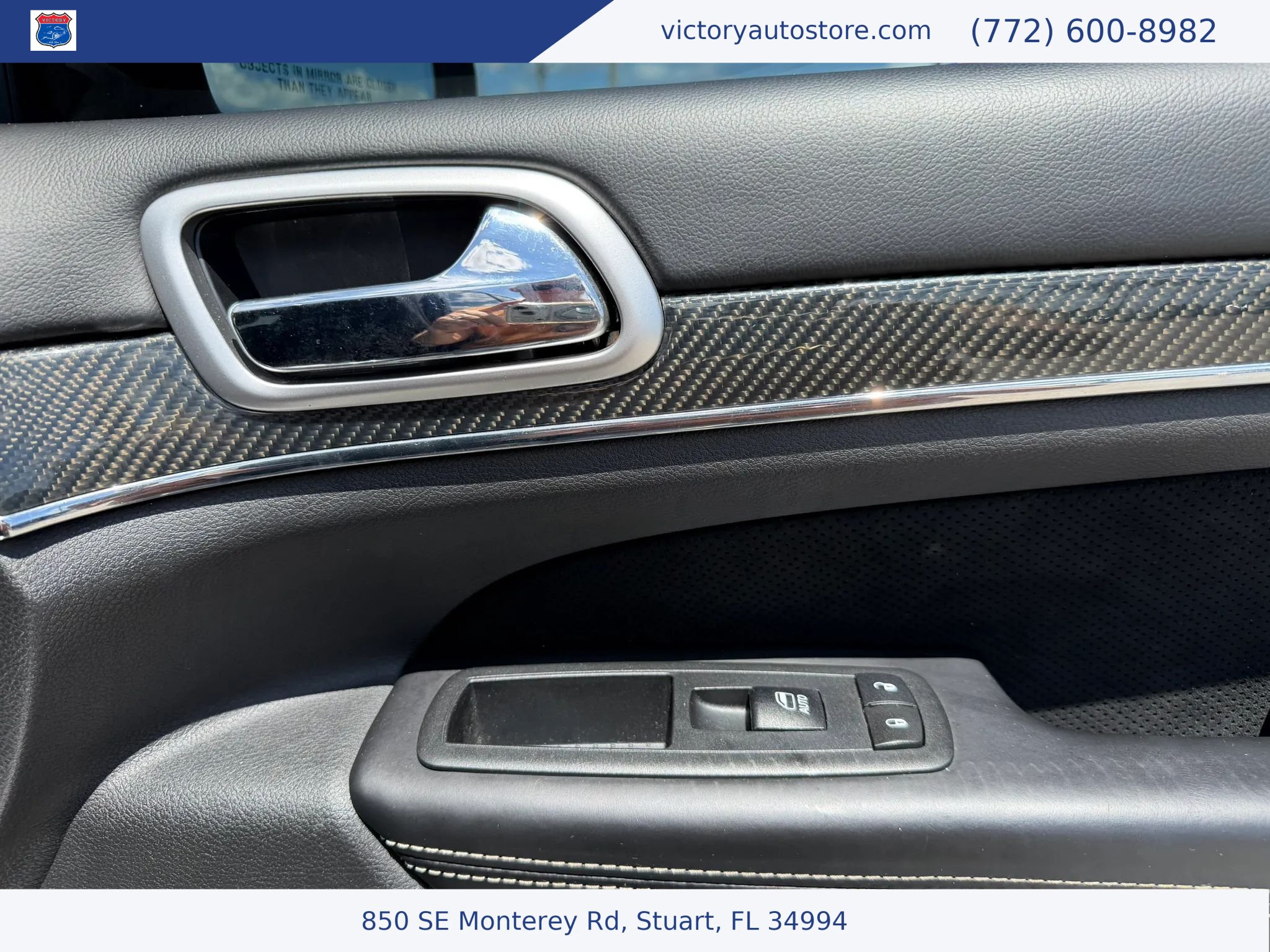 Used 2016 Jeep Grand Cherokee SRT AWD/4WD image 23