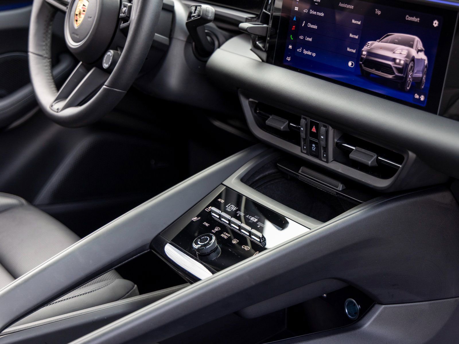 Certified 2025 Porsche Macan Electric image 53