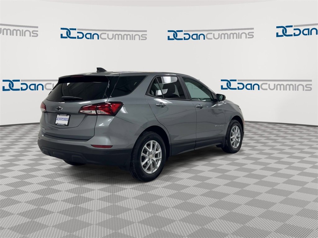 Used 2023 Chevrolet Equinox LS w/ LS Convenience Package image 8