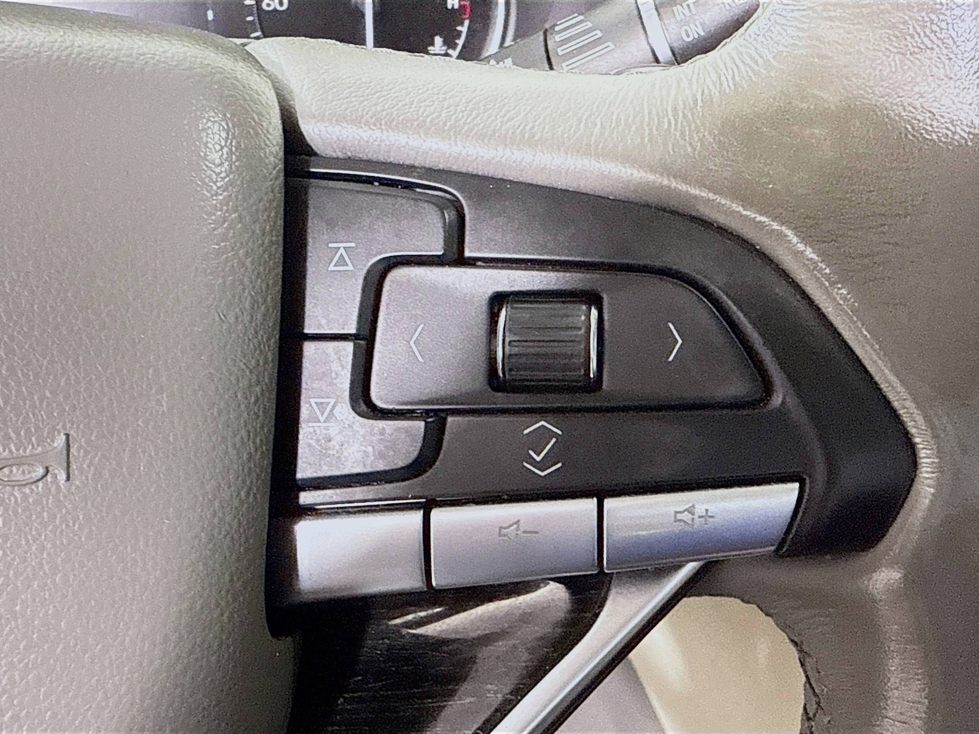 Used 2022 Cadillac XT6 Premium Luxury FWD image 13