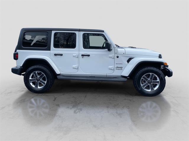 Used 2018 Jeep Wrangler Unlimited Sahara image 7
