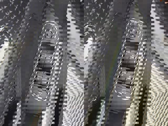 Certified 2026 Mercedes-Benz GLA 250 4MATIC image 17